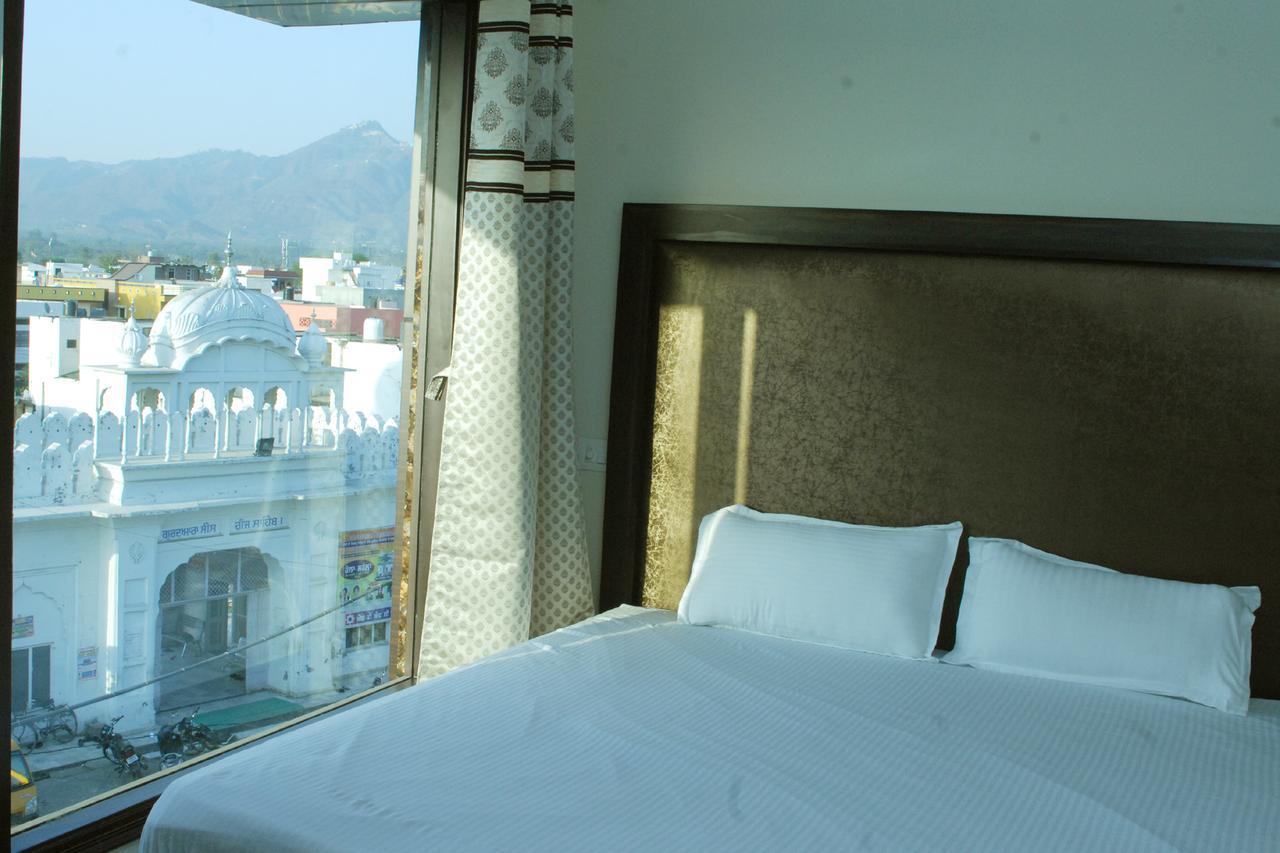 Hotel Temple View Inn Anandpur Sāhib Extérieur photo