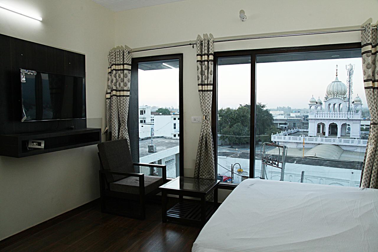 Hotel Temple View Inn Anandpur Sāhib Extérieur photo