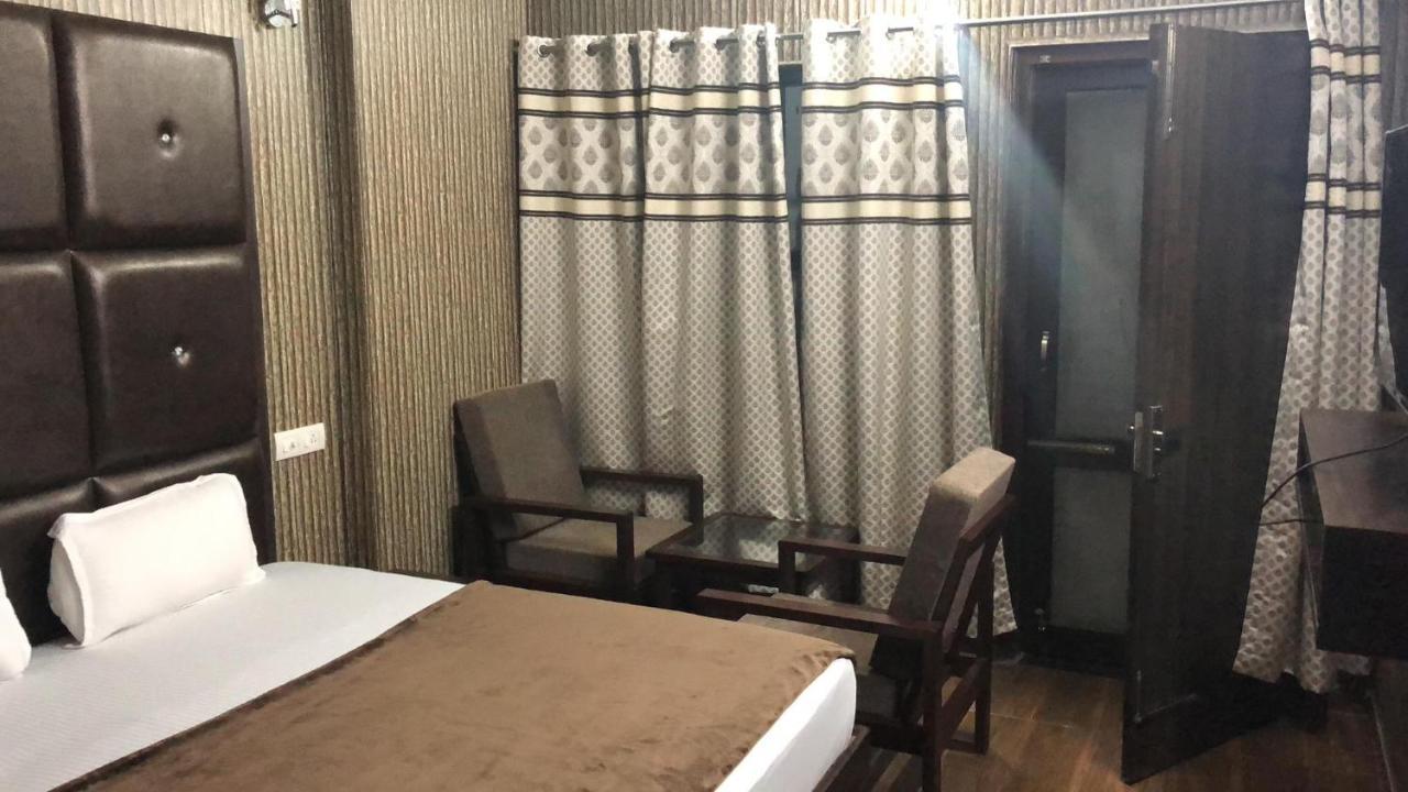 Hotel Temple View Inn Anandpur Sāhib Extérieur photo